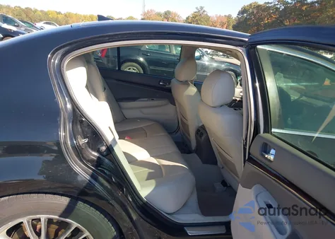 2013 Infiniti G37 Journey z USA, uszkodzony, nr VIN JN1CV6AP2DM719250